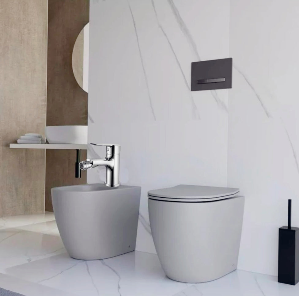 Rubinetto per bidet ottone cromato lucido, modello Roll - design moderno e sofisticato