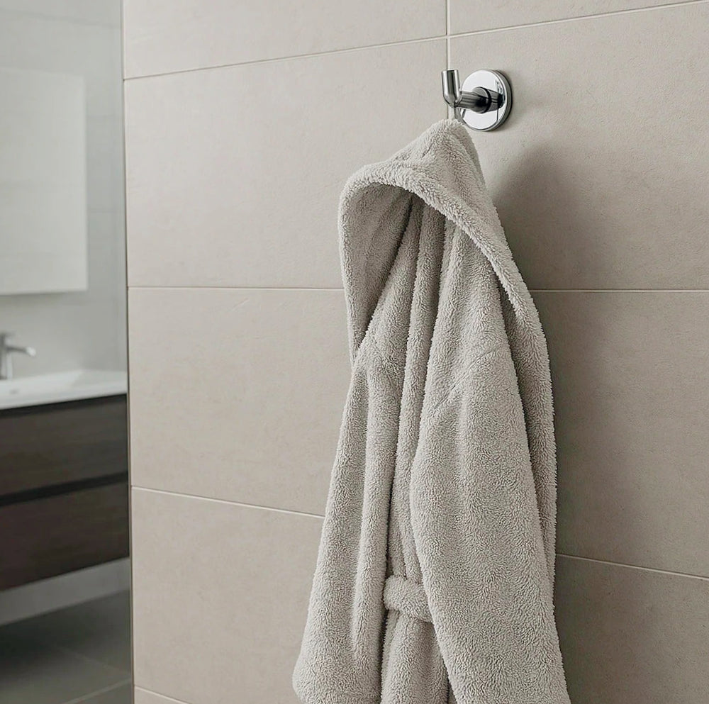 Set accessori bagno 6 pezzi in acciaio cromato e vetro satinato - ambraled