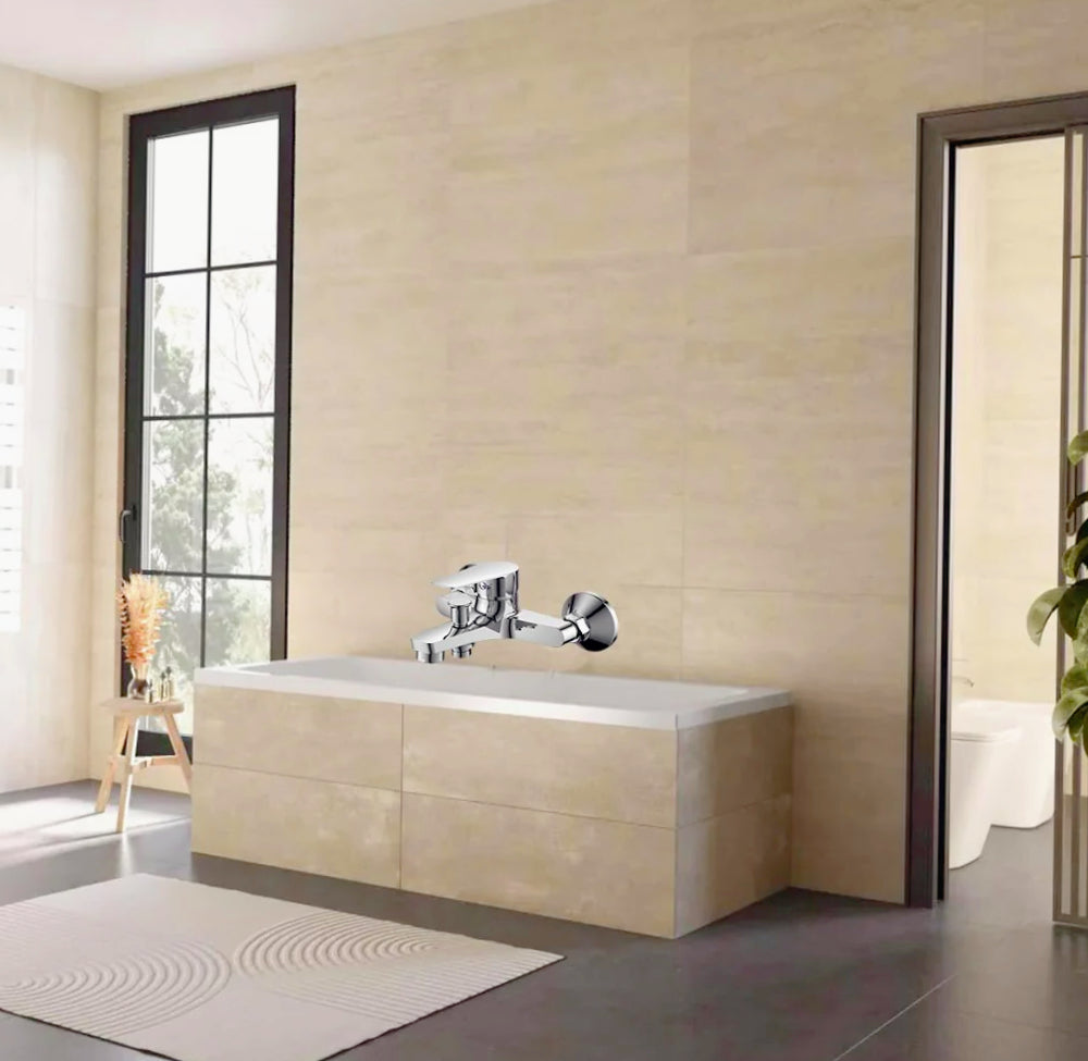 Rubinetto per vasca da bagno quadrato cromato lucido, modello Cube