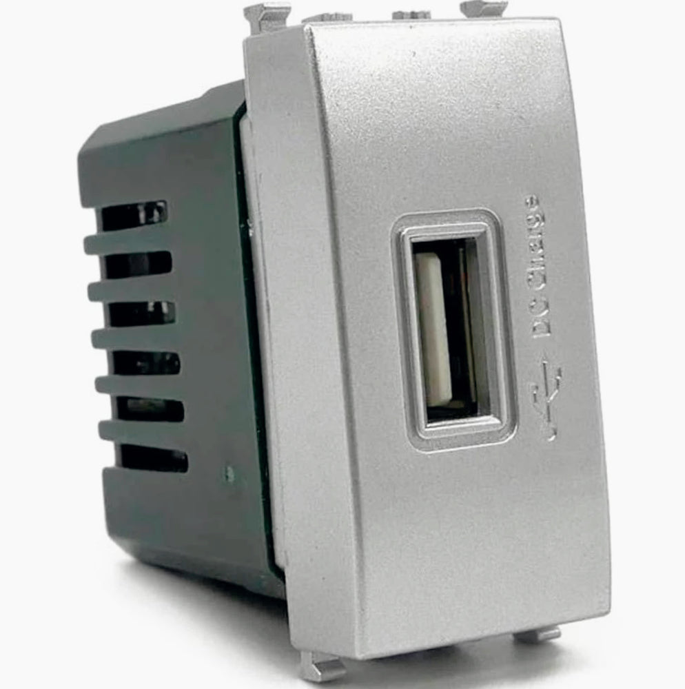 Presa USB compatibile con Vimar Plana 5V