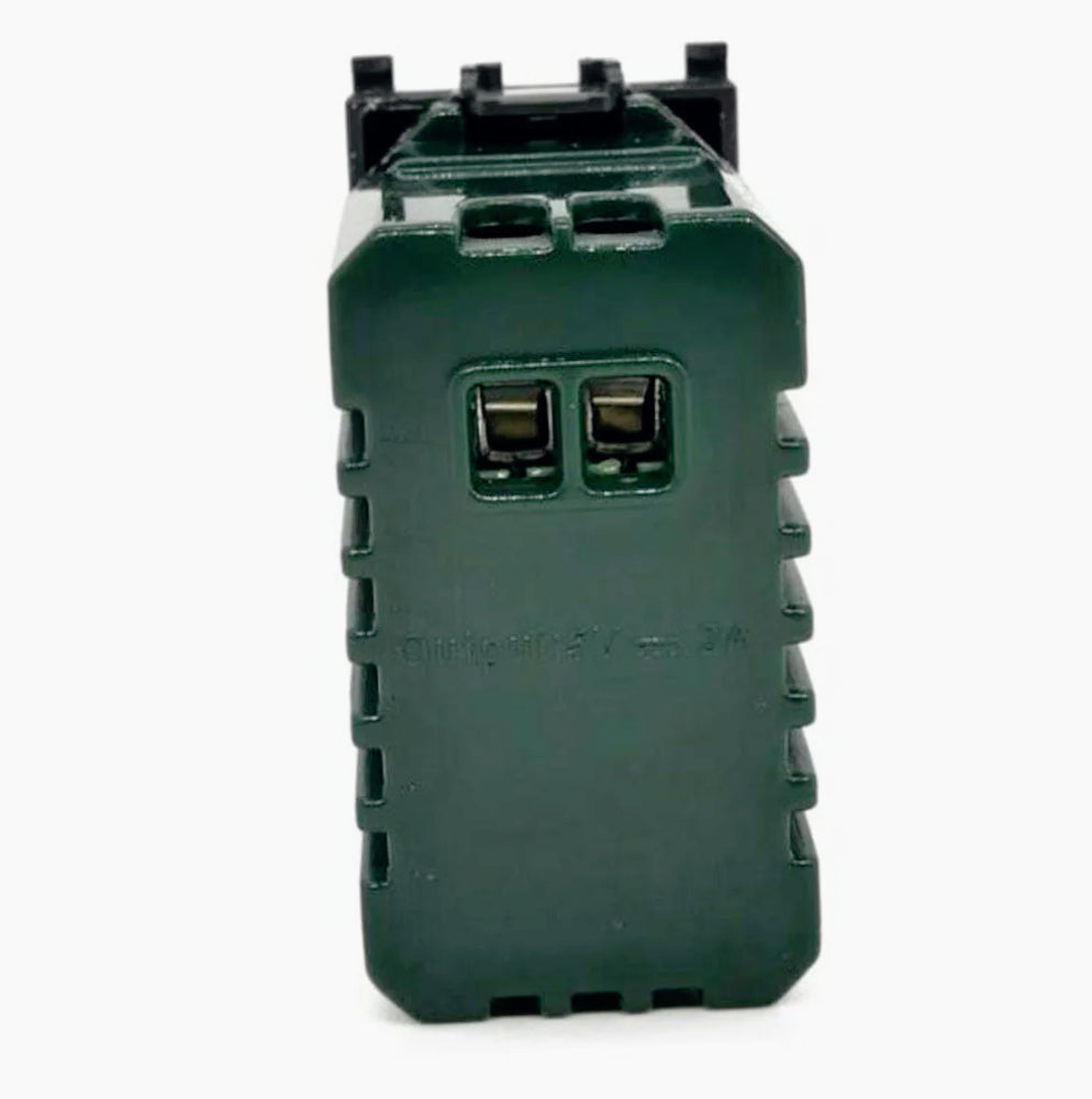 Presa USB compatibile con Vimar Plana 5V