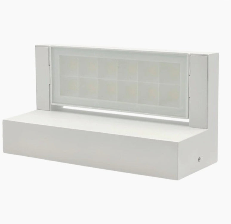 Applique da parete per esterni 21W – Tecnologia CCT 3 colori, inclinabile, protezione IP65 - ambraled