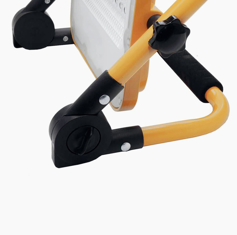 Faro LED da lavoro 50W – ricaricabile emergenza 6500K IP65 - ambraled