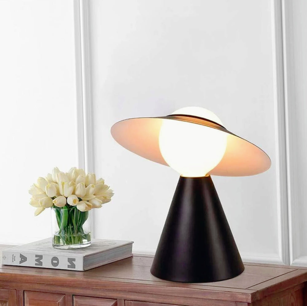 Lampada da tavolo decorativa – Con paralume a cappello orientabile e attacco E27 - ambraled