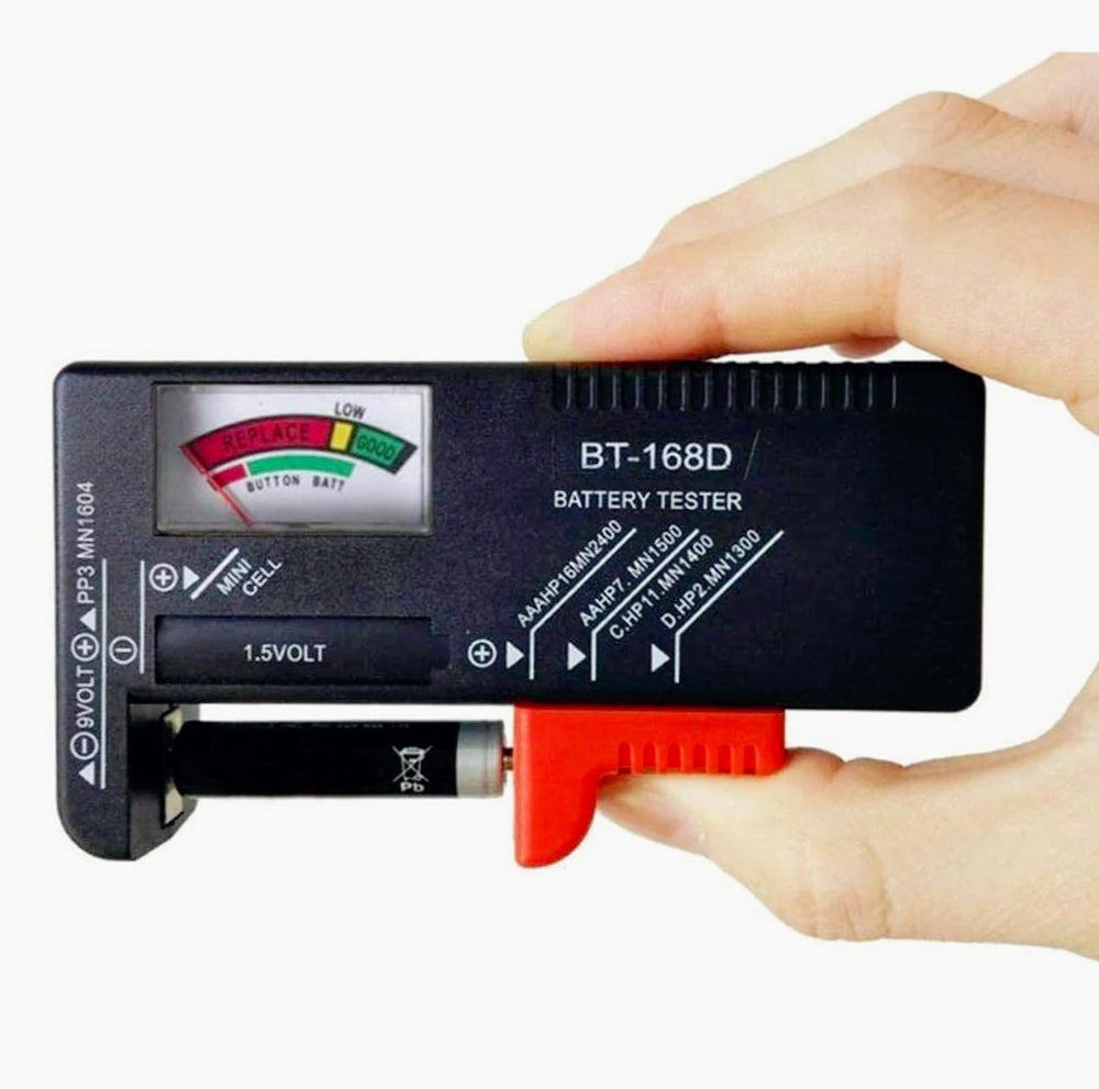 Tester per batterie universale analogico – Rilevatore e controllo di carica delle batterie