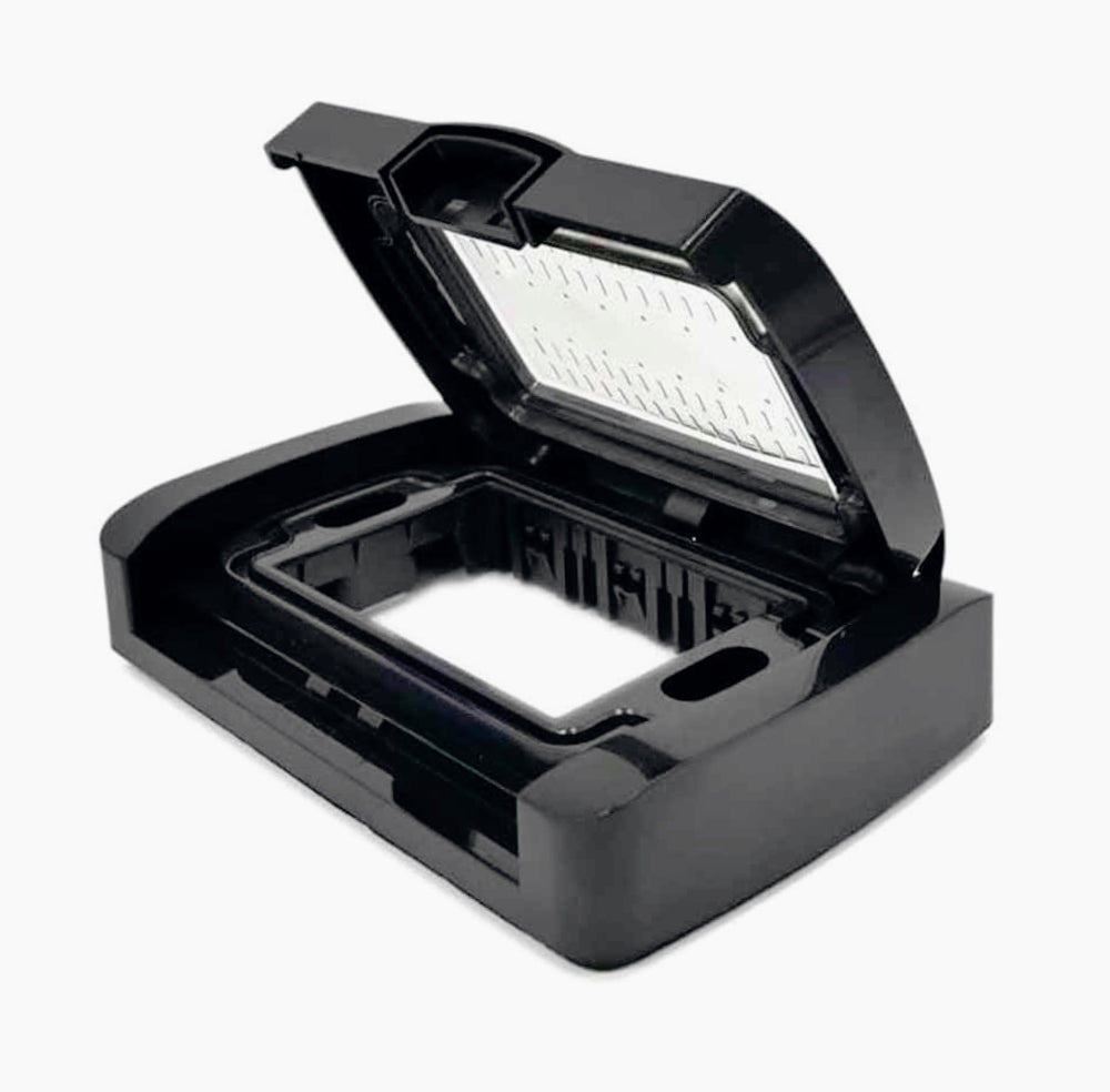 Placca idrobox IP55 3 posti con coperchio nero, compatibile Matix