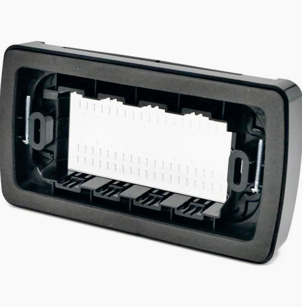 Placca idrobox IP55 3 posti con coperchio nero, compatibile Vimar Plana