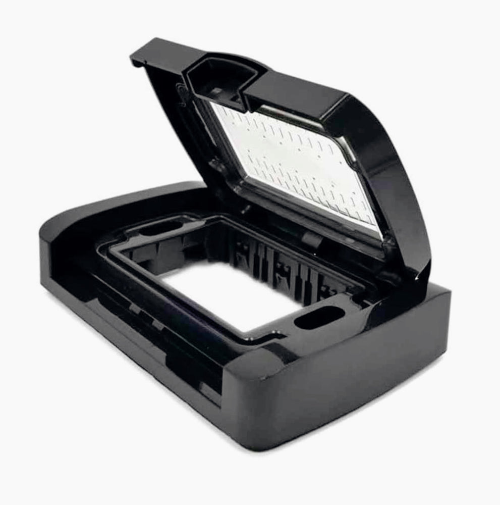 Placca idrobox IP55 4 posti con coperchio nero, compatibile Matix