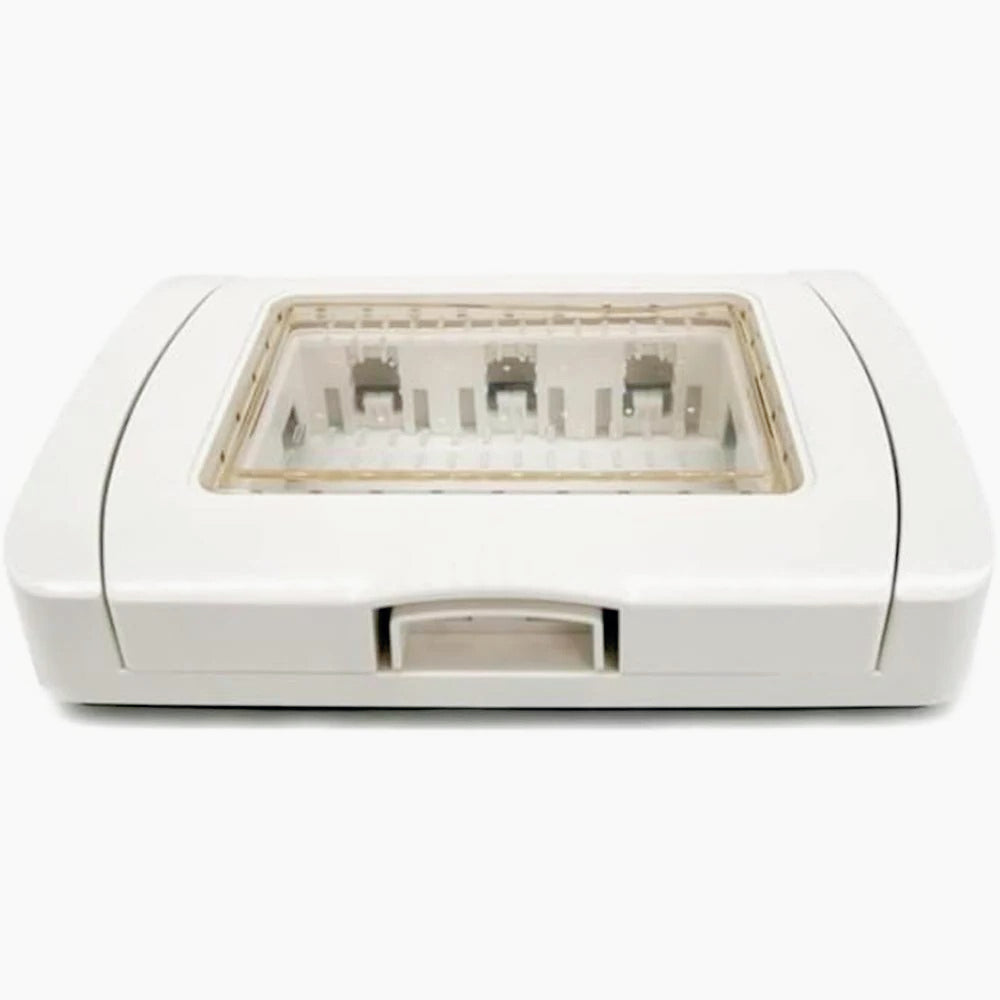 Placca idrobox IP55 bianca 3 posti, compatibile Living Light International 503