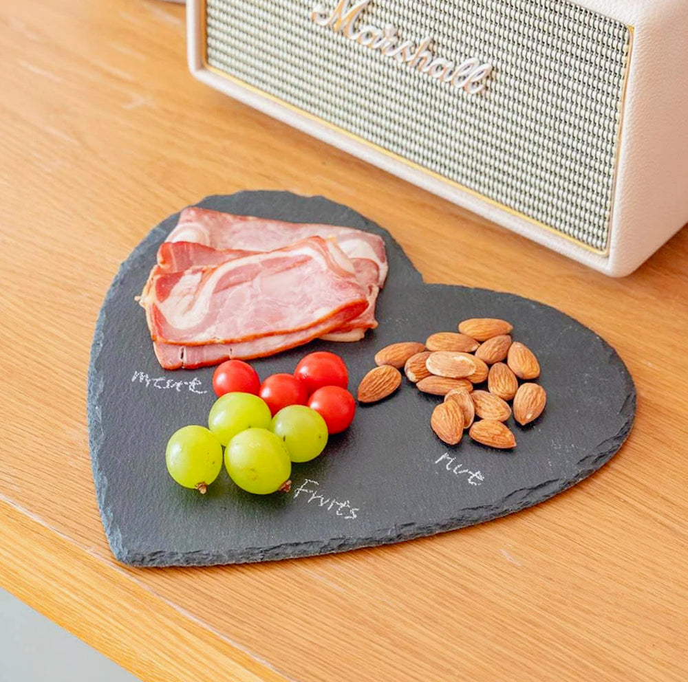 Vassoio da portata a cuore in ardesia – Piatto e minimal per aperitivi e antipasti