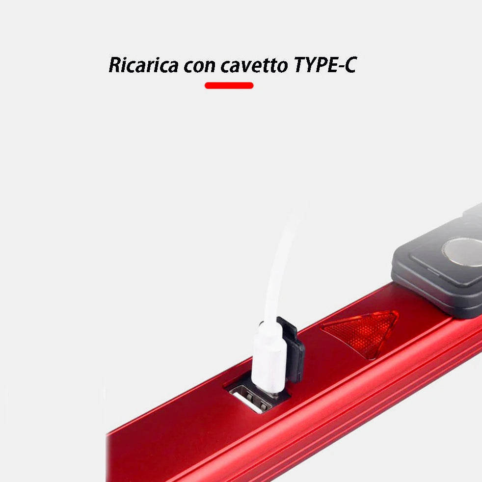 Torcia LED 3in1 – Lampada da lavoro, 3 modalità luce, SOS, Power Bank