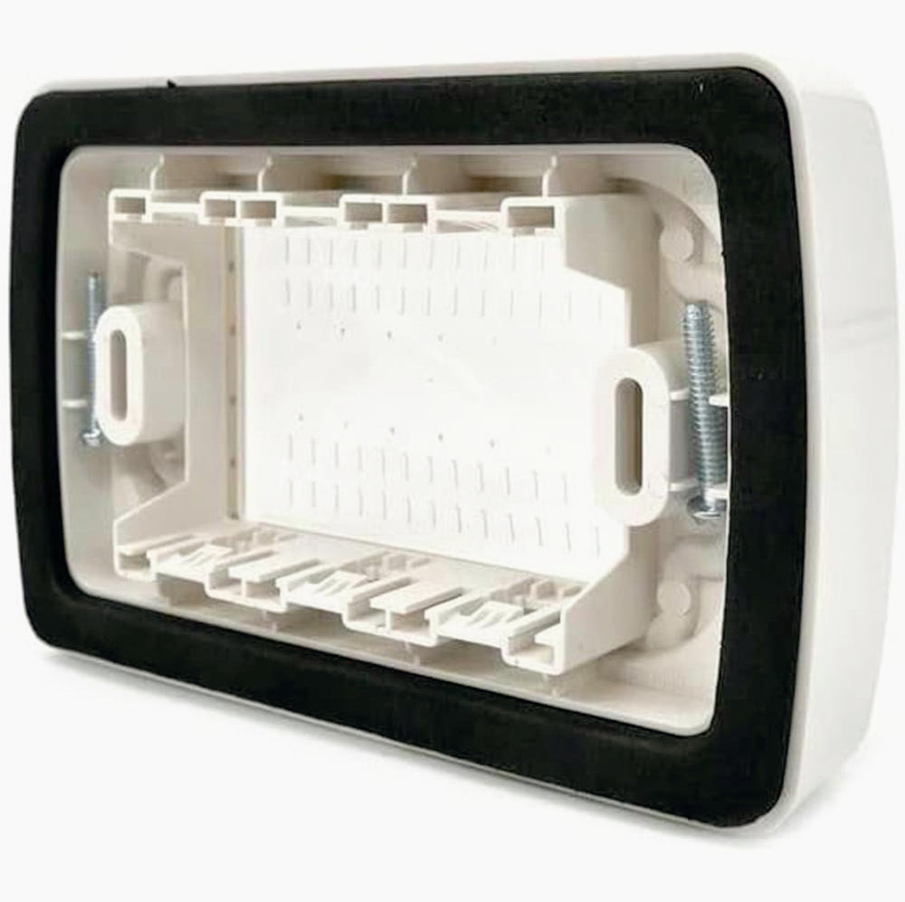 Placca idrobox IP55 3 posti con coperchio bianco, compatibile Vimar Plana