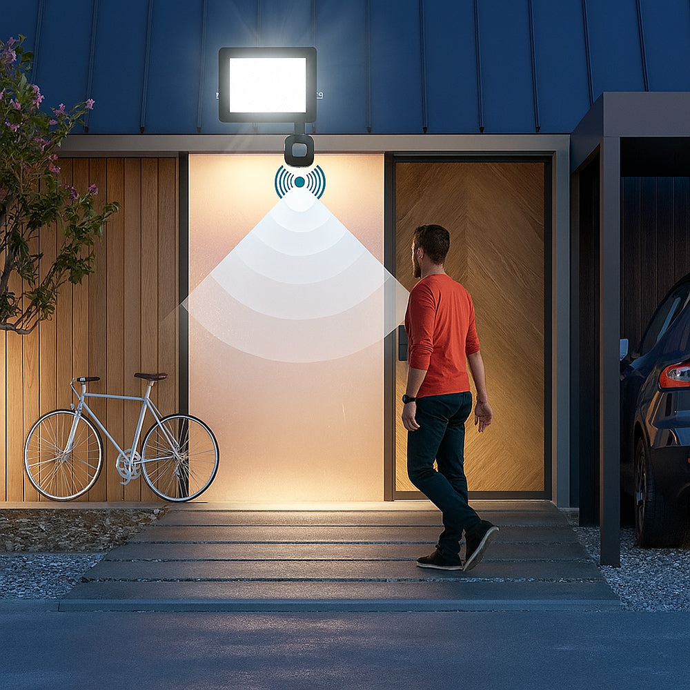 Faro 36 led 30 watt con sensore di passaggio luce bianca 6500k IP67 - ambraled