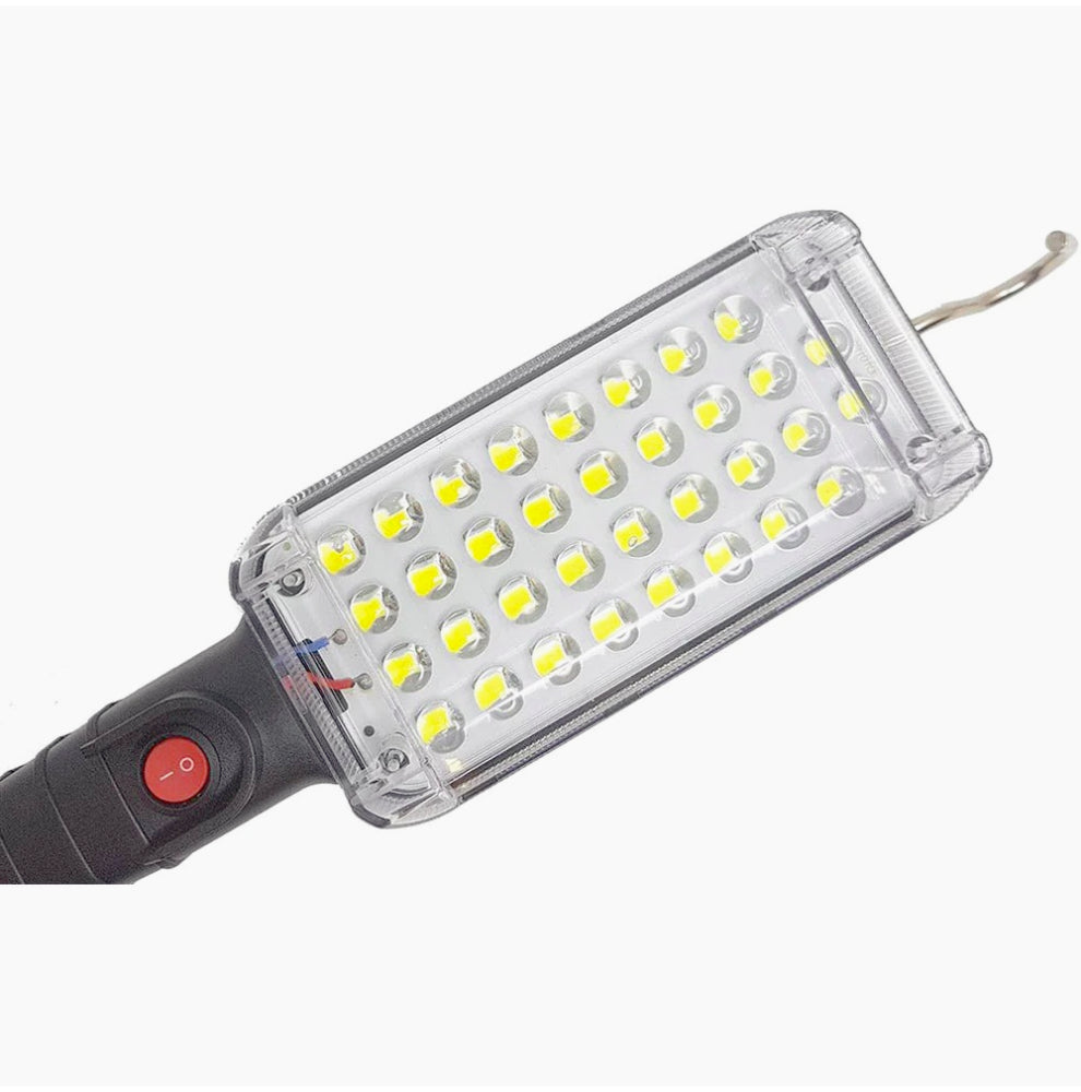 Torcia 34 LED da officina – Con gancio, magnete e presa Schuko (220V)