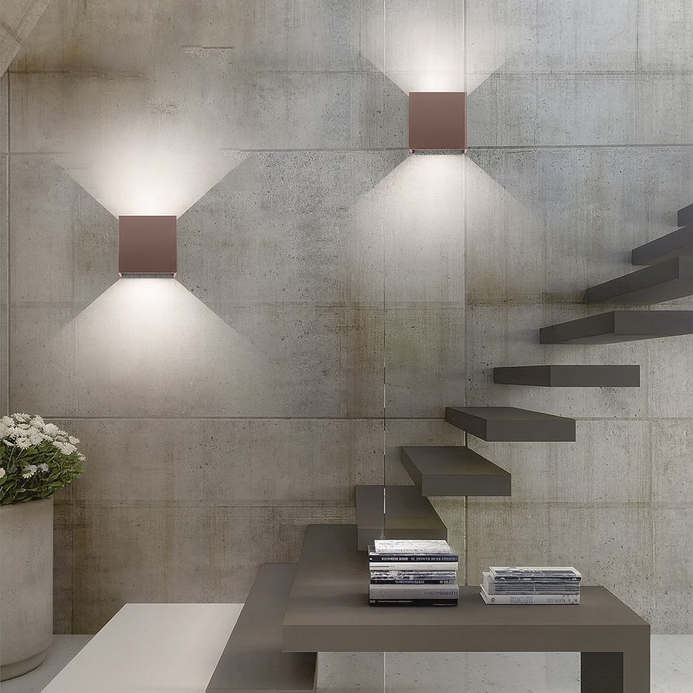 Applique a parete LED tecnologia CCT 12 W doppia emissione luce IP65 - ambraled
