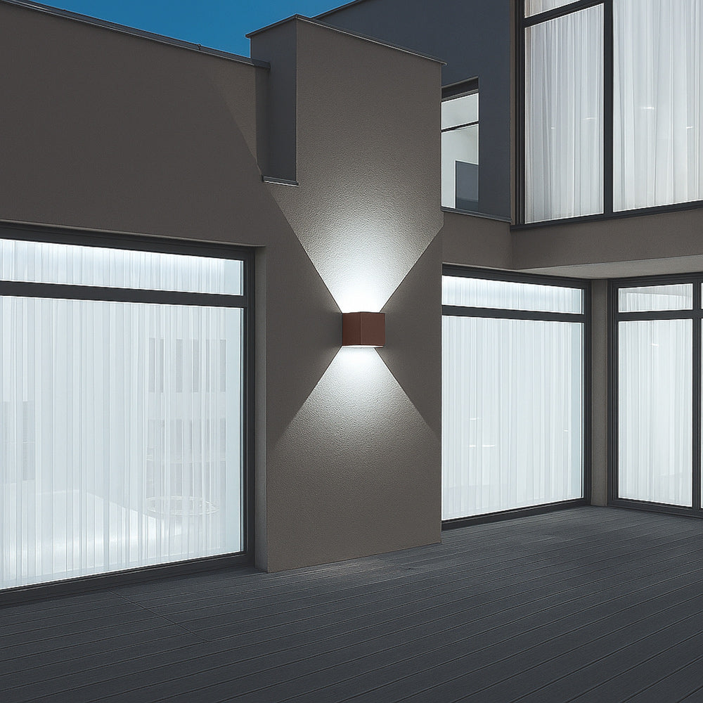 Applique a parete LED tecnologia CCT 12 W doppia emissione luce IP65 - ambraled