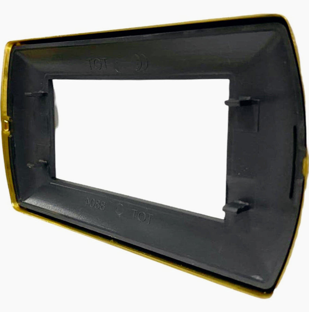 Placchetta Oro Spazzolato 3-7 Posti – Compatibile con Living International