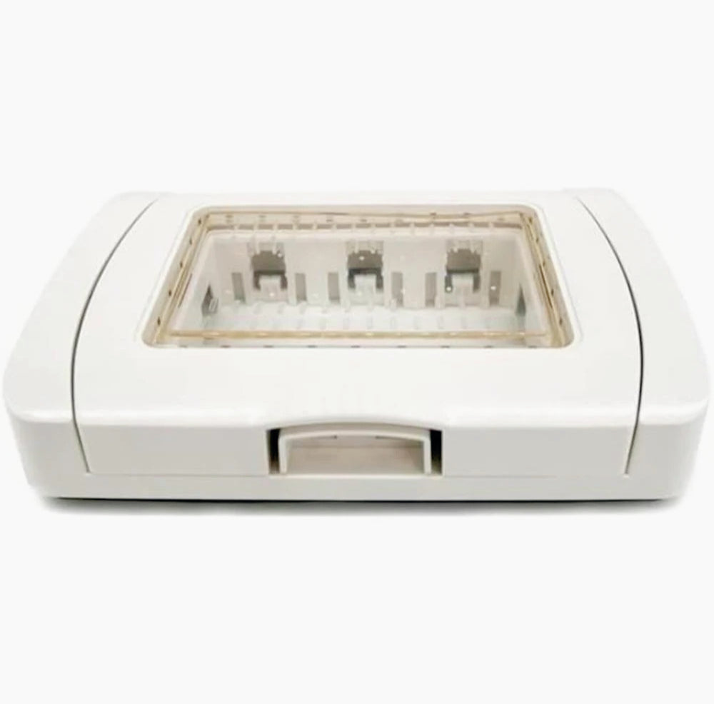 Placca idrobox IP55 bianca 4 posti, compatibile Living Light International