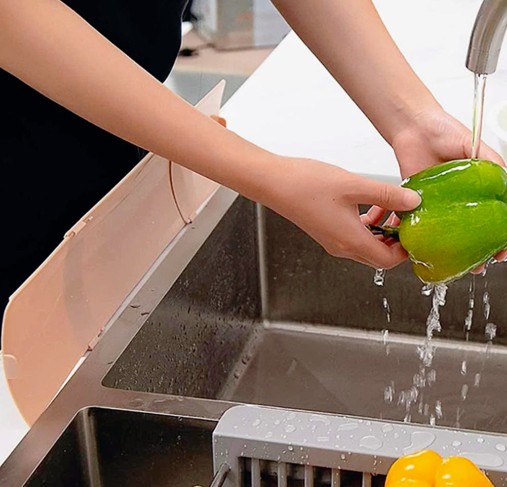 Paraspruzzi lavandino cucina – estensibile con ventosa - ambraled