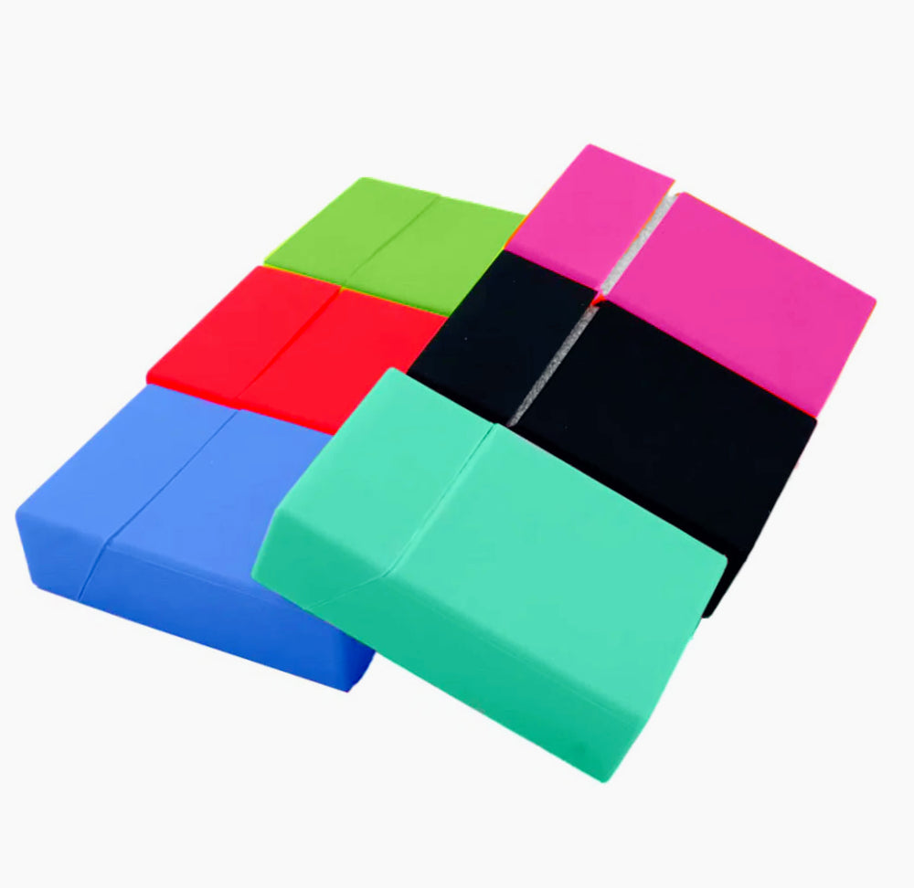 Portasigarette in silicone 3 pezzi astuccio colori misti 9x6x3 cm - ambraled