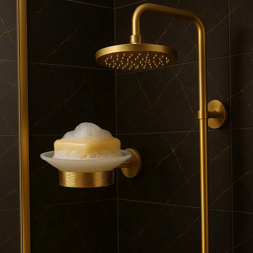 Porta sapone in acciaio dorato con piattino vetro satinato, modello Stella - ambraled