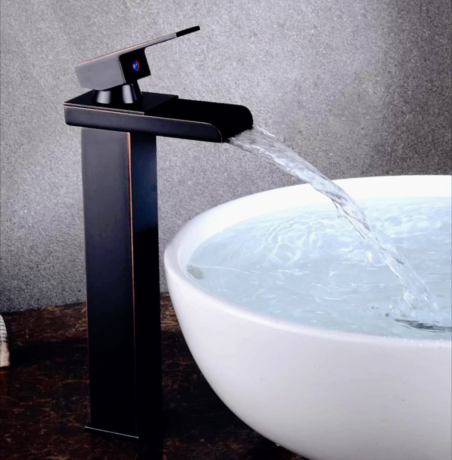 Miscelatore lavabo nero – canna alta/bassa modello Cascata - ambraled