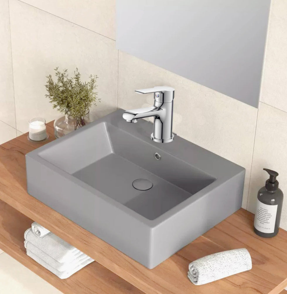 Rubinetto lavandino bagno modello Roll, ottone cromato lucido - elegante e resistente