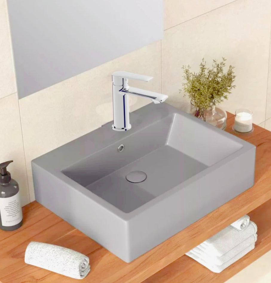 Rubinetto lavandino bagno modello Sofi, ottone cromato lucido - elegante e resistente