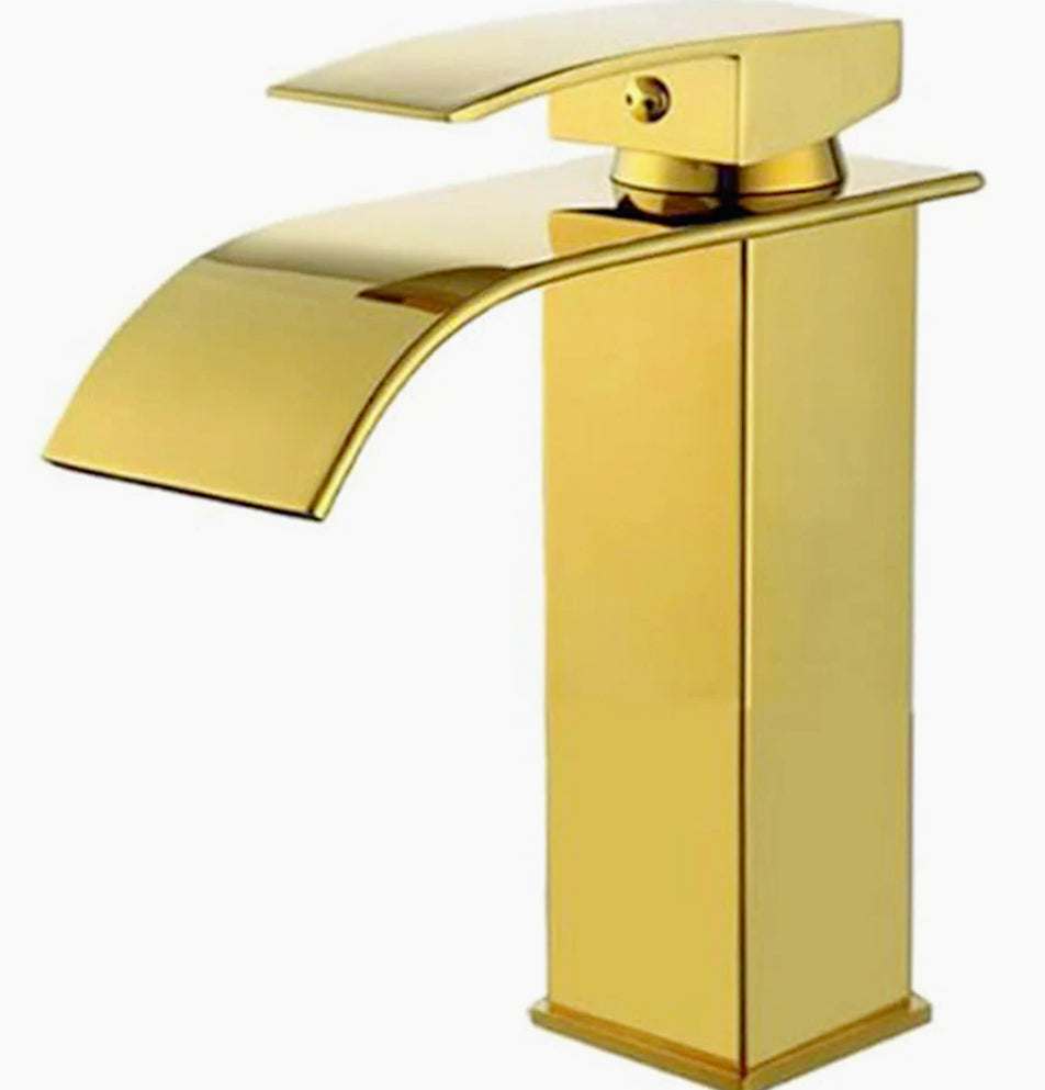 Rubinetto per bagno a canna bassa in oro, modello cascata - design lussuoso e moderno