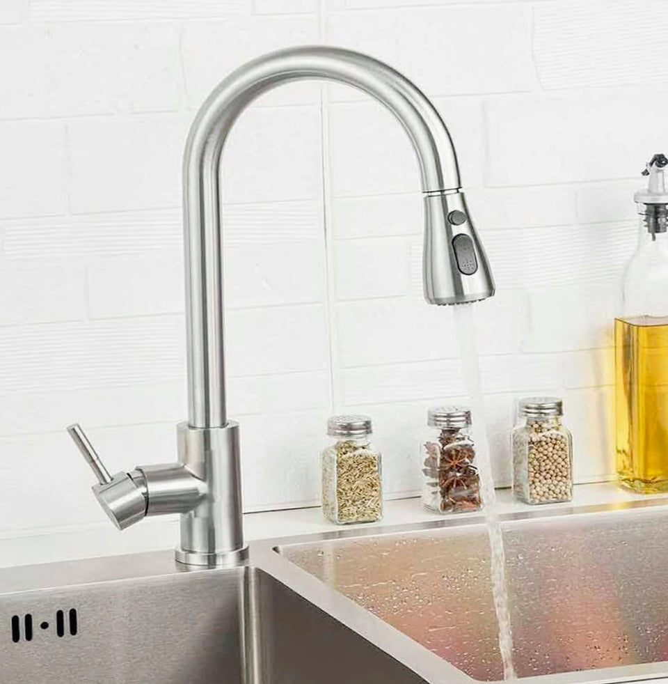 Rubinetto da cucina canna alta con doccetta 2 modalità di getto, ottone satinato - design moderno