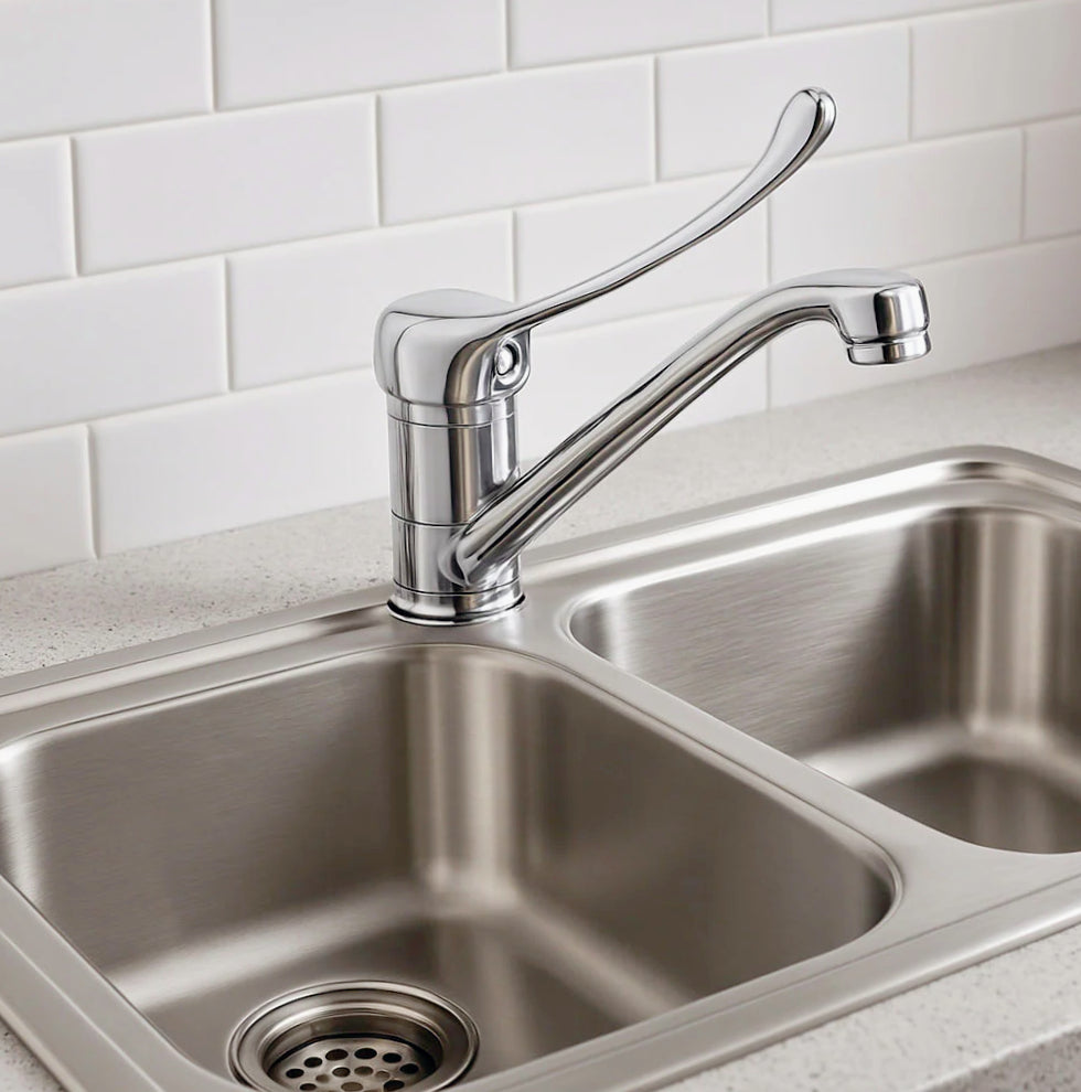 Rubinetto per lavello a canna bassa, miscelatore a leva lunga orientabile 360° – design moderno