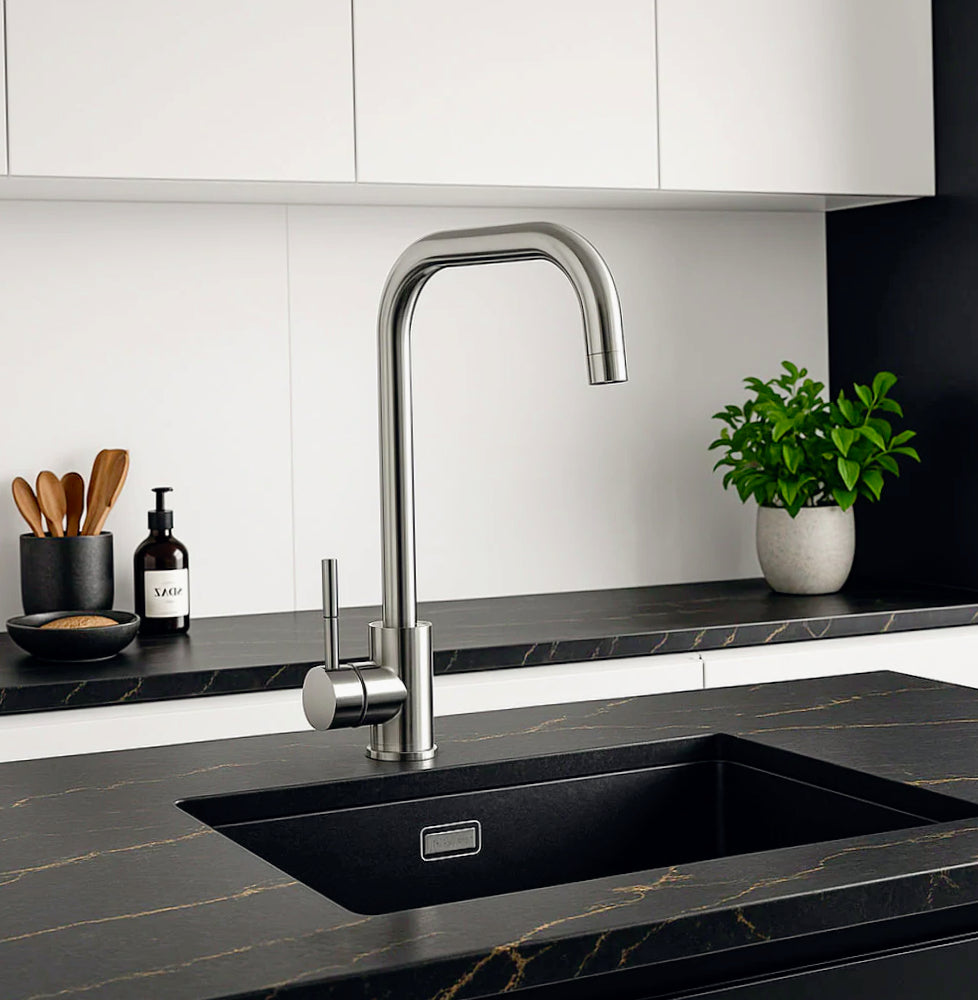 Rubinetto lavello cucina canna quadrata cromato satinato - moderno e resistente