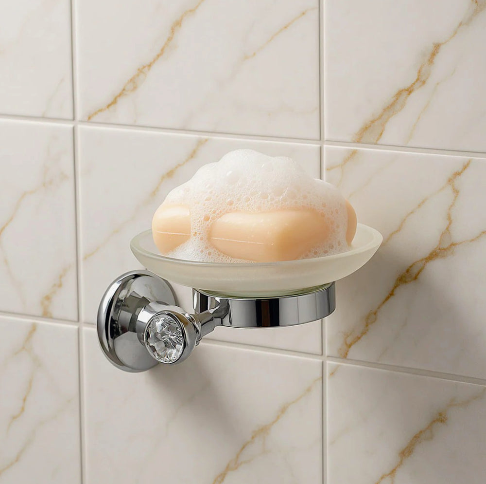 Set bagno 6 pezzi in acciaio lucido con punti luce e cristalli acrilici - ambraled