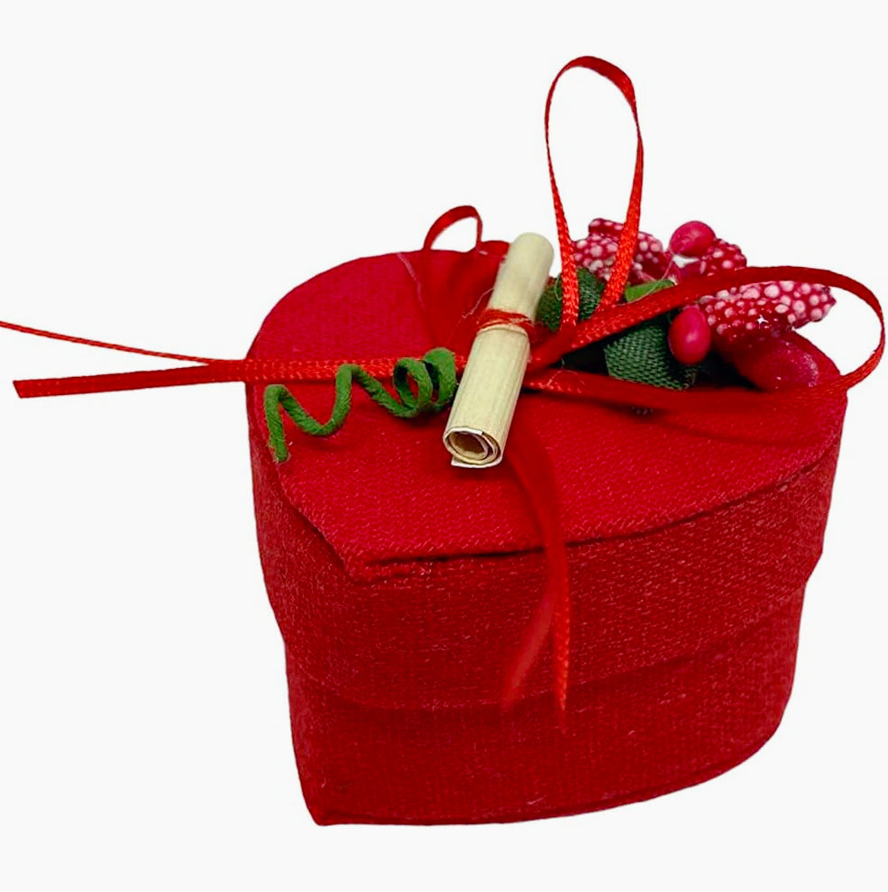 Set 12 bomboniere per laurea a forma di cuore in tessuto, con scatola portaconfetti - ambraled