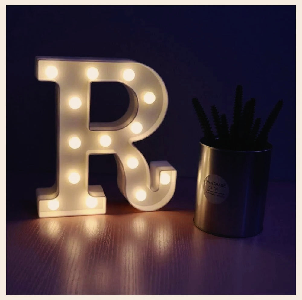 Lettere luminose LED alfabeto A-Z – Luce calda per decorazione casa, compleanni, nozze, feste, bar e eventi - ambraled