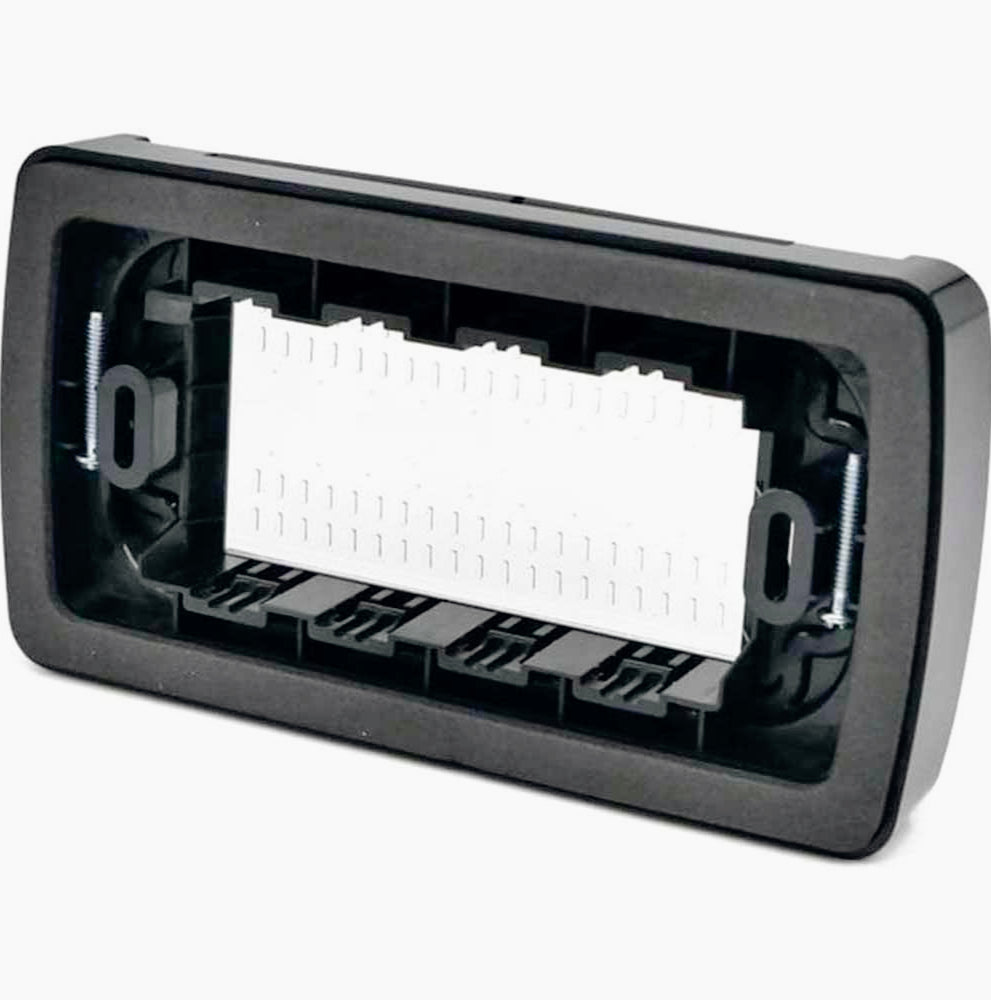 Placca idrobox IP55 4 posti con coperchio nero, compatibile Matix