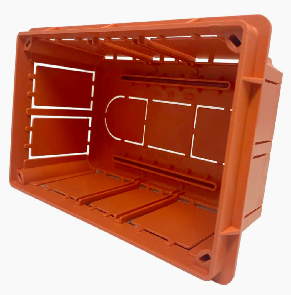 Scatola di derivazione da incasso 152x100x70 mm con coperchio a viti IP40 - ambraled