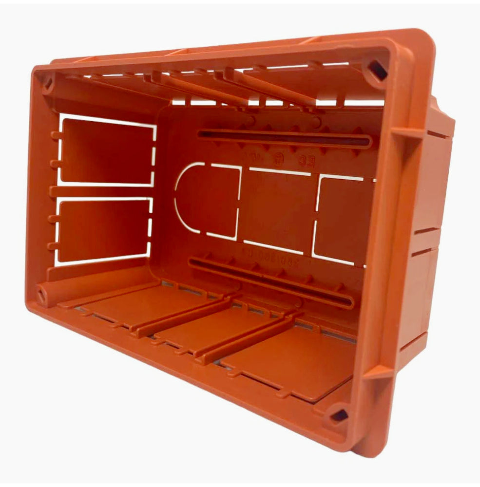Scatola di derivazione da incasso 196x152x70 mm con coperchio a viti IP40 - ambraled