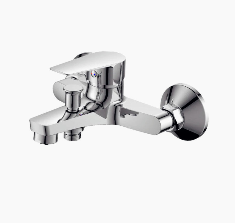 Rubinetto per vasca da bagno quadrato cromato lucido, modello Cube