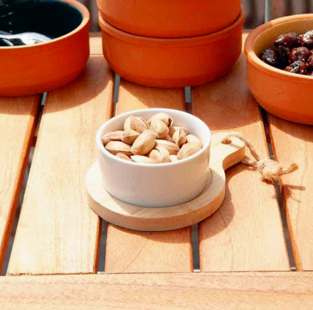 Set aperitivo con 2 ciotole in ceramica e tagliere in legno come supporto - ambraled