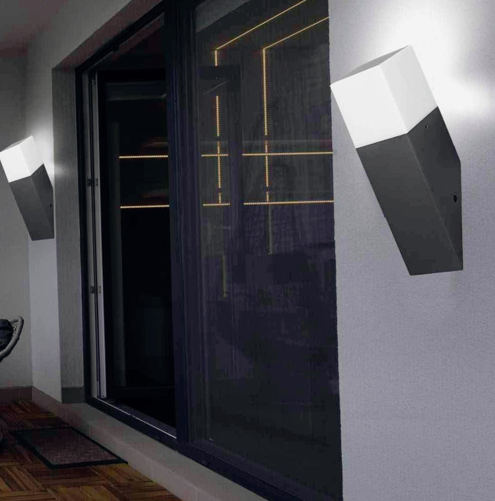Applique a muro obliqua per esterni – Attacco E27, per balcone e terrazzo, protezione IP44 - ambraled