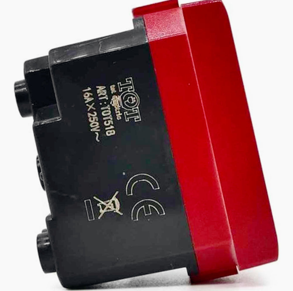 Presa Schuko 10/16A rossa – Compatibile con Matix (prese spina tedesca 2P), adatta per gruppo di continuità UPS, cassetta 503 - ambraled