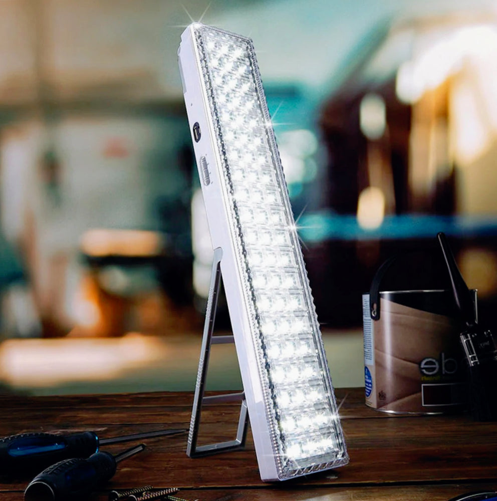 Lampada di emergenza 18W – 120 LED, 2 intensità, luce torcia, dimmerabile - ambraled