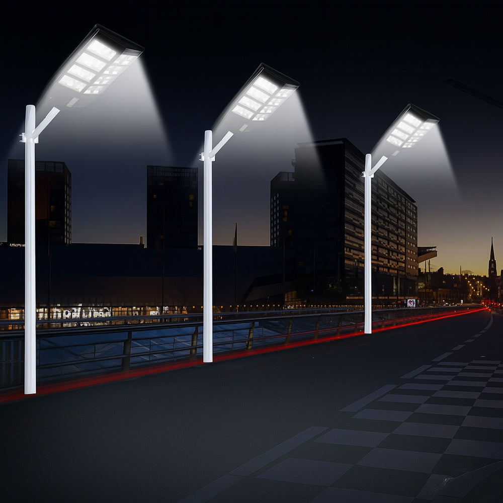 Lampione faro pannello solare 2000W con palo sensore di passaggio IP66 - ambraled