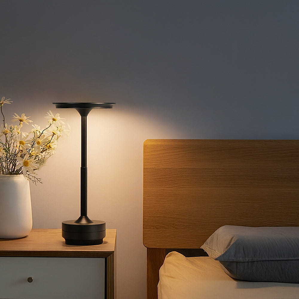 Lampada da tavolo 3 Watt rincarabile touch dimmerabile tecnologia CCT - ambraled