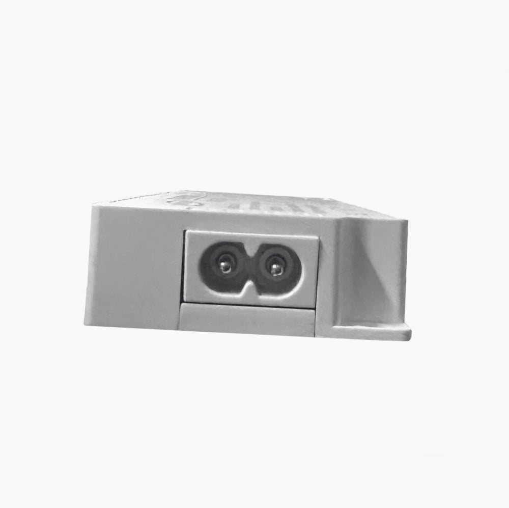Alimentatore 230V → 12V 36W – 6 uscite / 3 ingressi - ambraled