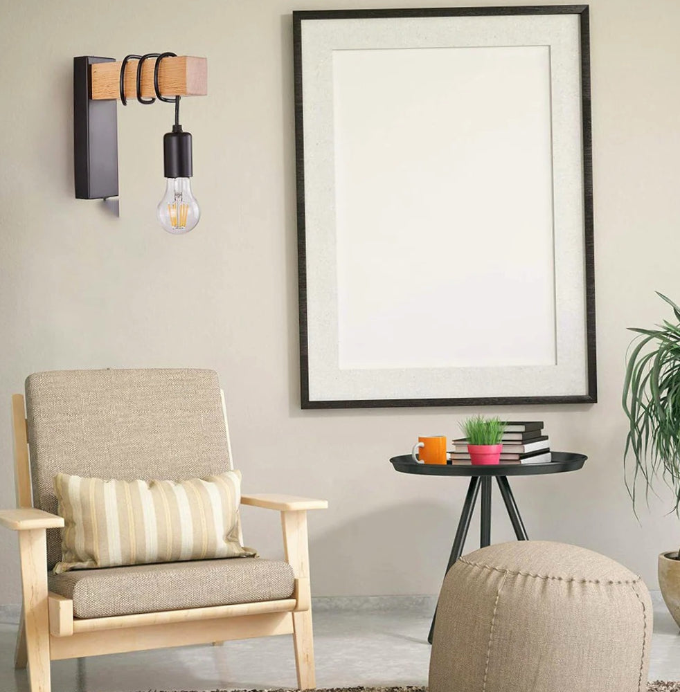 Applique da parete stile industriale – Realizzata in metallo e legno, attacco E27 - ambraled