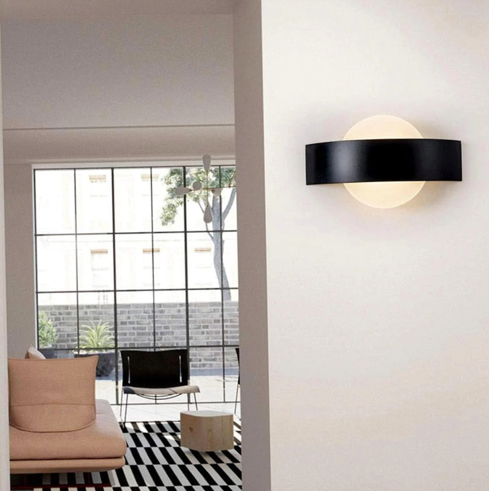 Applique LED 8W doppia emissione – 3 colorazioni di luce CCT - ambraled