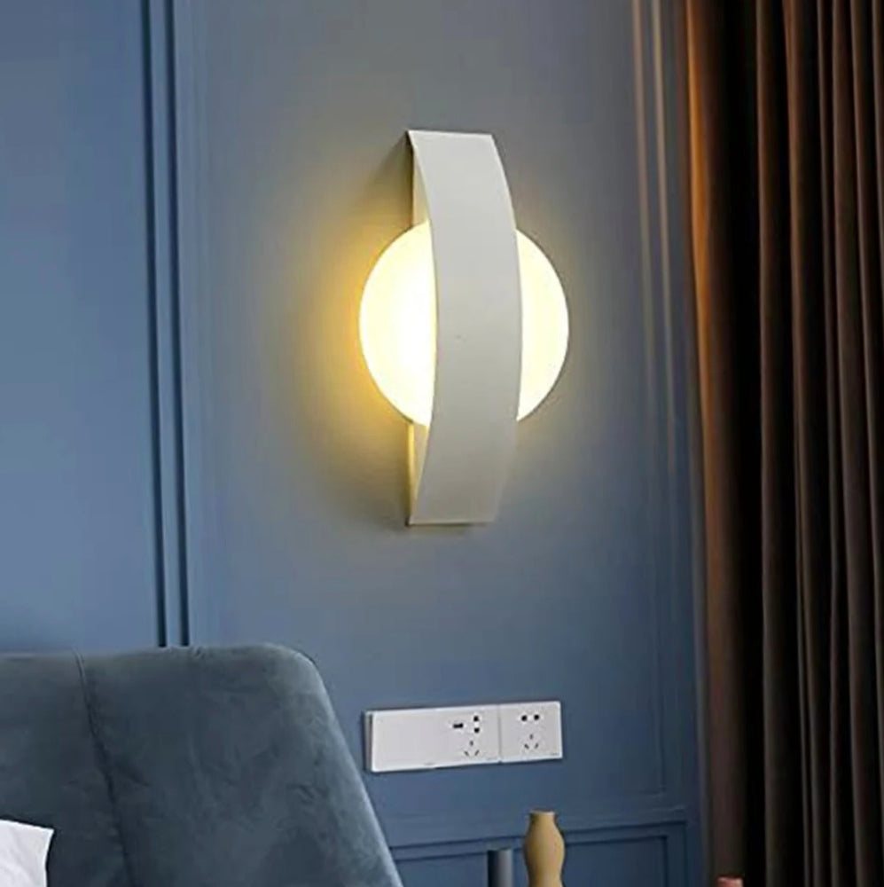 Applique LED 8W doppia emissione – 3 colorazioni di luce CCT - ambraled