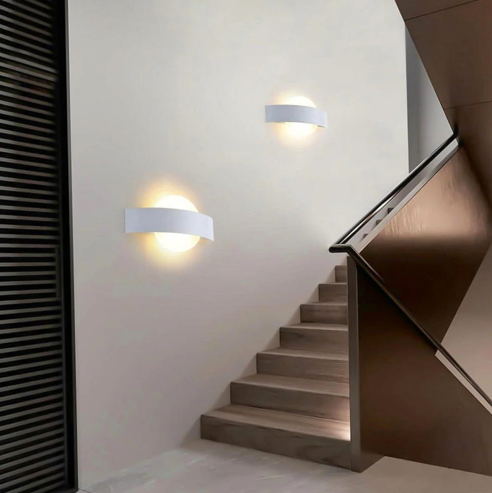 Applique LED 8W doppia emissione – 3 colorazioni di luce CCT - ambraled